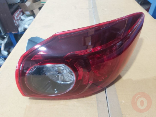 MAZDA 3 2014 - 2018  SAĞ  DIŞ STOP LAMBASI