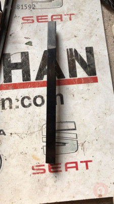 bmw 5 serisi e60 sol arka kapı cam kızağı