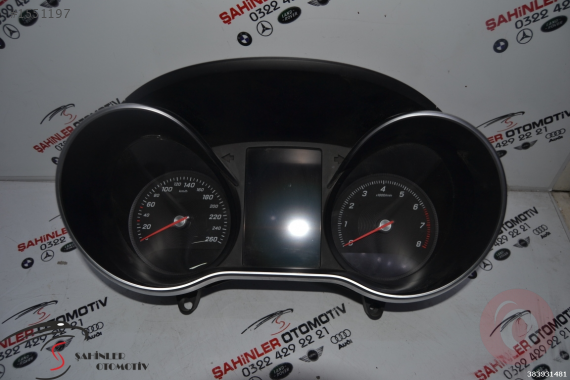 MERCEDES C SERİSİ A205 W205 GÖĞÜS SAATİ