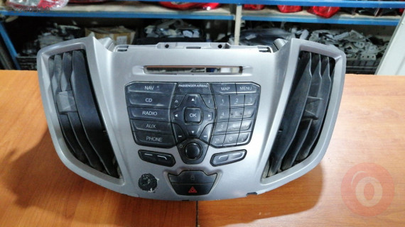 FORD TRANSİT CD CALAR TUŞ TAKIMI VE ÇERÇEVESİ HATASIZ SÖKME