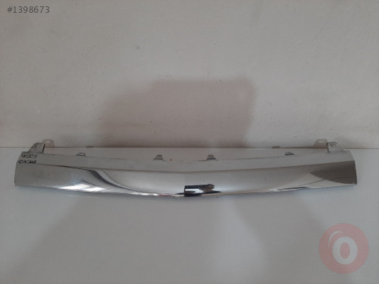 MERCEDES W205 ÖN TAMPON NİKELAJI ORTA  AMG ORJİNAL ÇIKMA