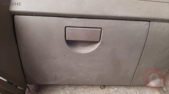 jeep patriot çıkma torpido kapağı
