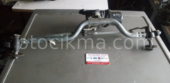 RENAULT CLİO 2 ÖN CAM SİLECEK KOLU