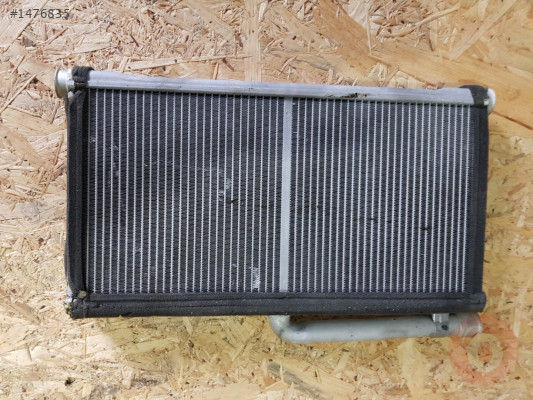 Audi A6 kalorifer radyatörü 4F0820031C