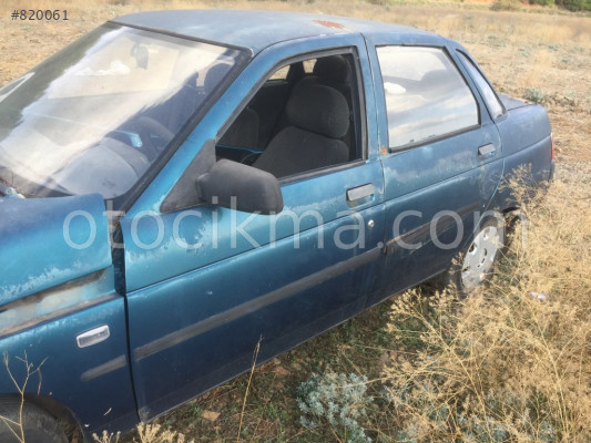 LADA VEGA SOL ÖN KAPI