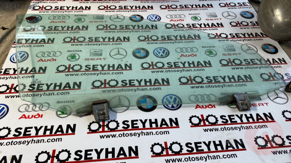 volkswagen bora sağ ön kapı cam