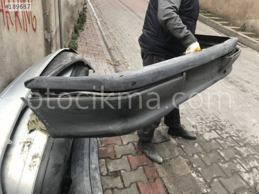 RENAULT 19 HB ARKA TAMPON RENAULT ORJİNAL ÇIKMA PARÇA