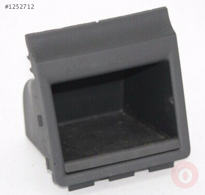 AUDİ A3 2003-2014 KONSOL RAFI 8P0863351D 6PS