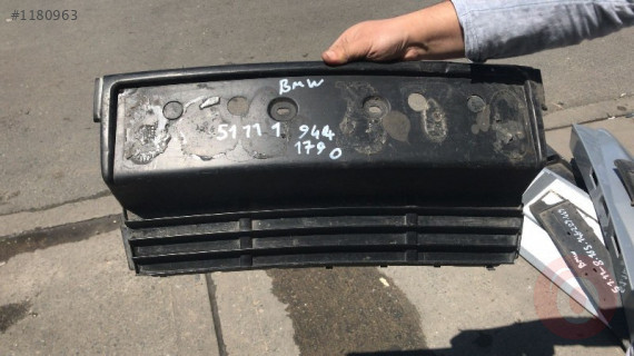 E34 PLAKALIK BMW ORJİNAL ÇIKMA PARÇA