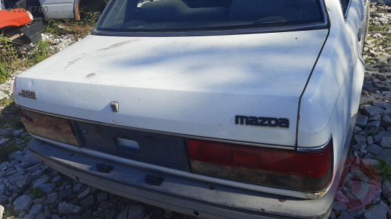 mazda 323 sedan çıkma bagaj kapağı