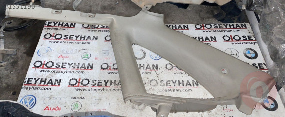 6K5867246 volkswagen polo classic sağ arka direk kelebek cam