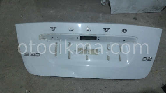 VOLVO S40 BAGAJ KAPAĞI ORJINAL ÇIKMA TEMİZ