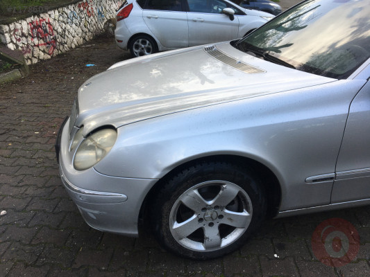 MERCEDES E220 SOL ÖN ÇAMURLUK ÇIKMA ORJİNAL PARÇA
