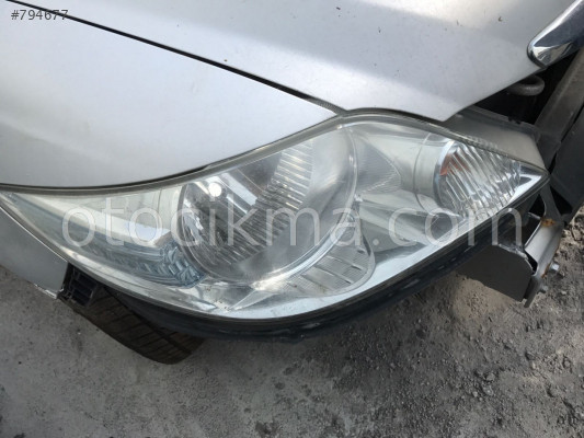 2007 HONDA CITY  ÇIKMA SAĞ FAR MEVCUTTUR.