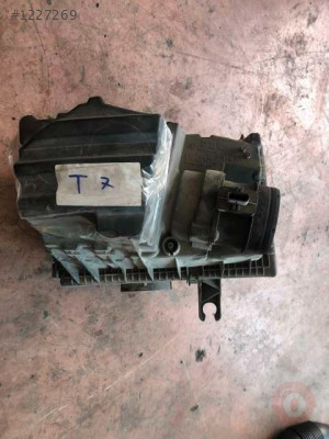 Transporter 2.0 tdi hava filitre kutusu çıkma  7E0129607