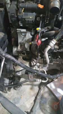 Nissan Qashqai j10 motor traversi