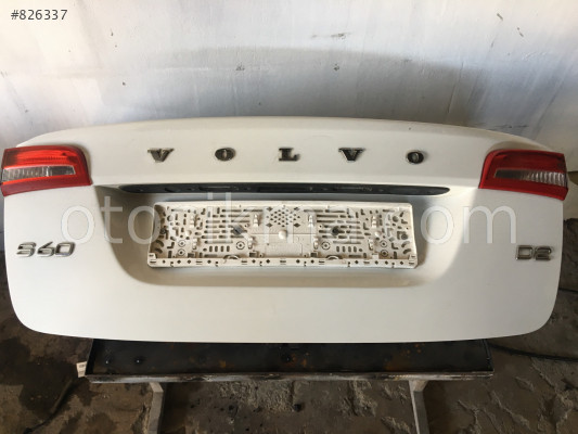 Volvo S 60 beyaz orjinal çikma bagaj kapagi