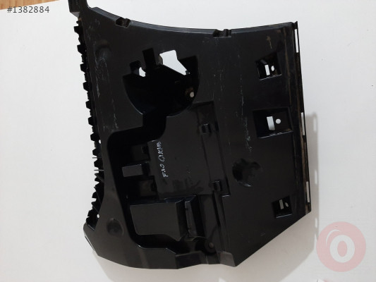 BMW F10 5 SERİSİ SAĞ ARKA TAMPON BRAKETİ ÇIKMA