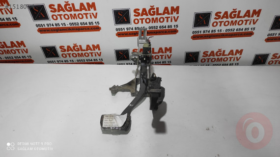 OEM; 8E1721117A AUDİ A4 B6-B7 02-08 ÇIKMA  PEDAL TAKIMI