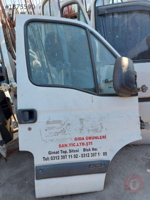 MASTER 2 SAĞ ÖN KAPI ÇIKMA PARÇA