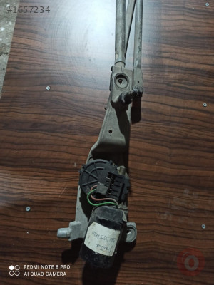 PASSAT 01-05 SÜPERB 02-08 ÖN SİLECEK MOTORU Ve MEKANİZMASI 3