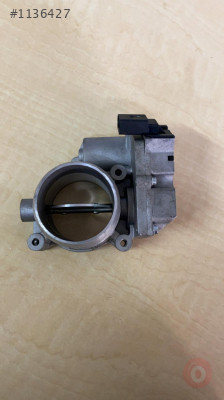 4E0145950H Audi A4-5-6  q 5-7 porshe bogaz kelebeği