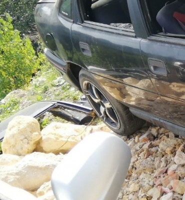 opel vectra a kasa çıkma sağ jant lastik.