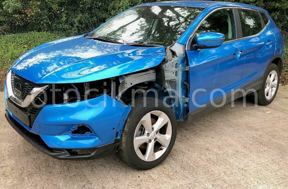 NİSSAN QASHGAİ  - KOMPLE ARKA VE TÜM PARÇALARI....