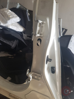 Nissan Juke Sağ Arka Kapı Menteşesi Hatasız Orjinal Çıkma