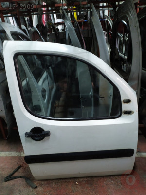 FİAT DOBLO ORJ ÇİKMA SAĞ ON KAPI GÜL OTOMTOIV