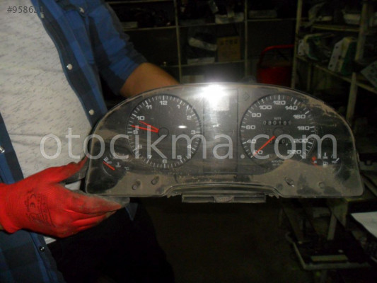 KM SAATİ AUDI ASD  1.6  Dizel GST00064