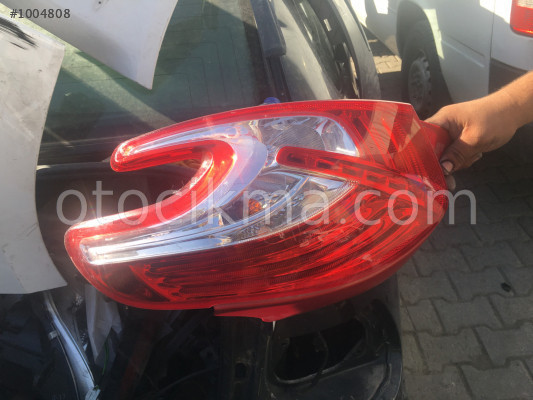 Peugeot 208 sağ arka stop Çıkma