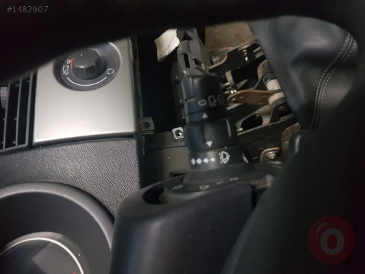 Renault Kango Silecek Kolu Hatasız Orjinal Çıkma