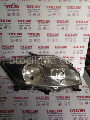 TOYOTA AURİS SAĞ FAR OTO EN