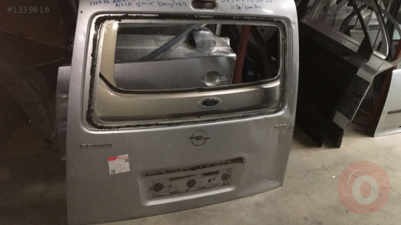 Opel combo bagaj kapağı çıkma