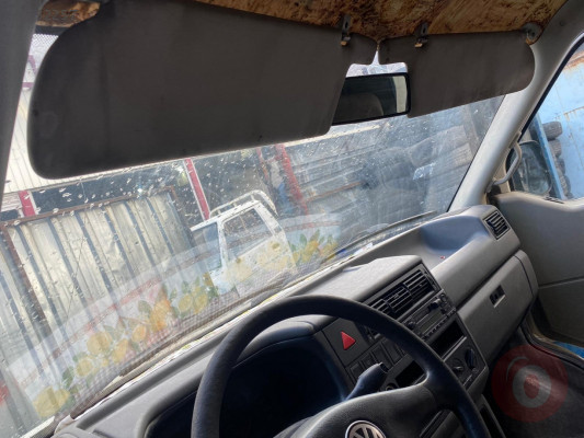 VOLKSWAGEN TRANSPORTER GÜNEŞLİK ÇIKMA