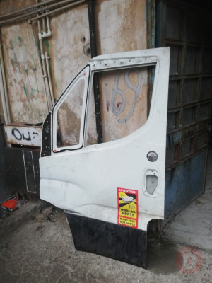 İVECO DAİLY ÇIKMA SOL ÖN KAPI