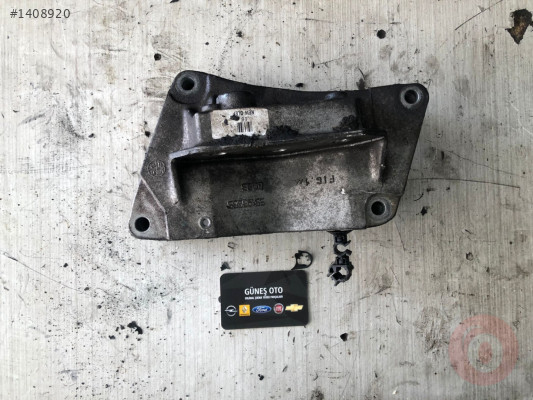 FİAT PUNTO 1.3 EURO5 MOTOR KULAĞI ÇIKMA ORJİNAL 55198565