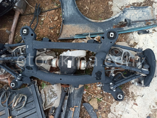 BMW 116İ E87 ARKA AKS