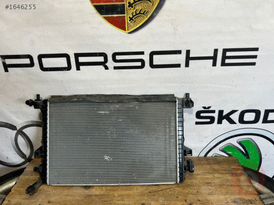 VOLKSWAGEN GOLF MOTOR RADYATÖRÜ 5q0121251hs  ORJİNAL PARÇA
