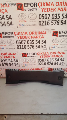 TOYOTA COROLLA 2013-2018 ARKA PANEL ÜST PLASTİĞİ