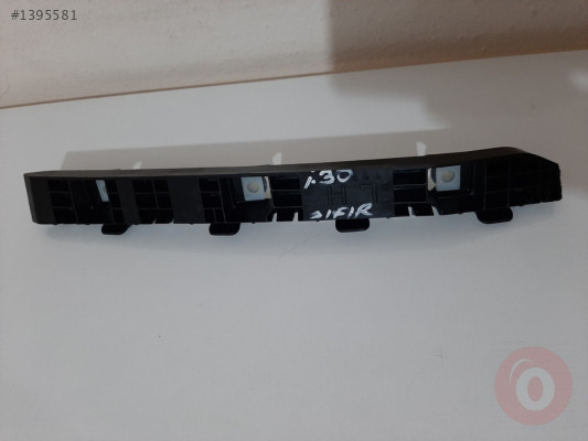 HYUNDAİ İ30 ÇIKMA ARKA TAMPON SOL BRAKETİ ORJİNAL SIFIR