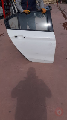 FİAT EGEA SAG ARKA KAPI DOLU SEFALILAR OTO CIKMA