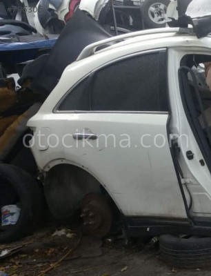 INFINITI FX35 ÇIKMA SAĞ ARKA KAPI MEVCUTTUR.