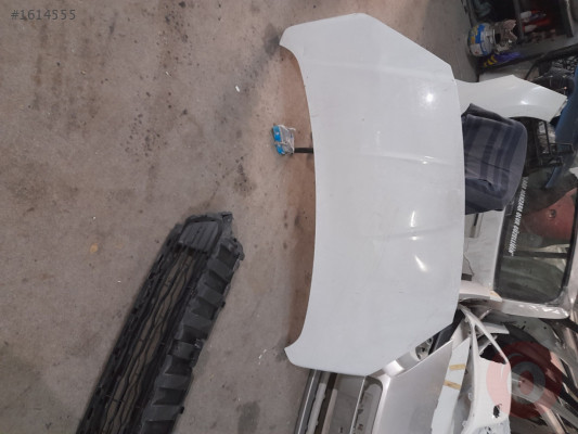 2014 model ford curiyer motor kaput beyaz cikma parca