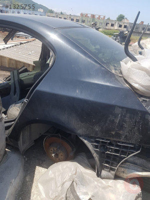 Bmw 5 E60 Sol Arka Çamurluk Hatasız Orjinal Çıkma