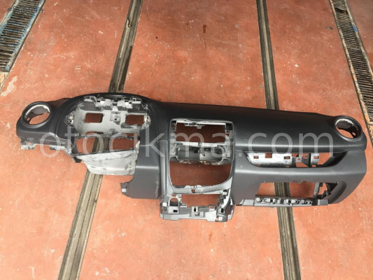 Renault Clio 4 çıkma orjinal torpido ve diğer parçaları