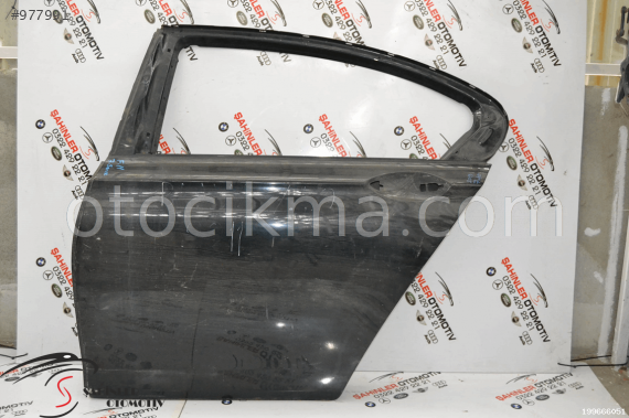 BMW 1 SERİSİ F40 SOL ARKA KAPI