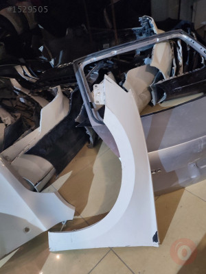 Skoda superb sol ön çamurluk orjinal çıkma parça