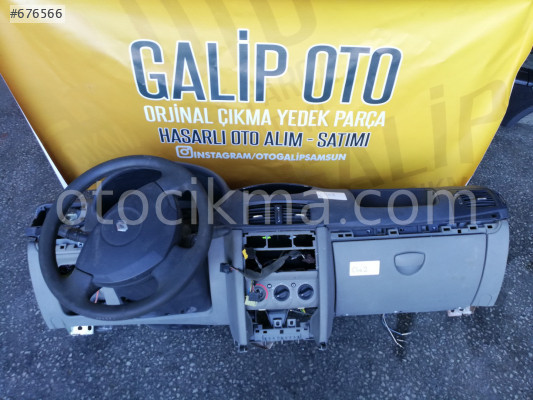 Renault Clio 2 Torpido kapağı hatasız orjinal çıkma